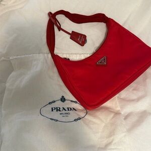 Prada re-edition 2000 nylon bag